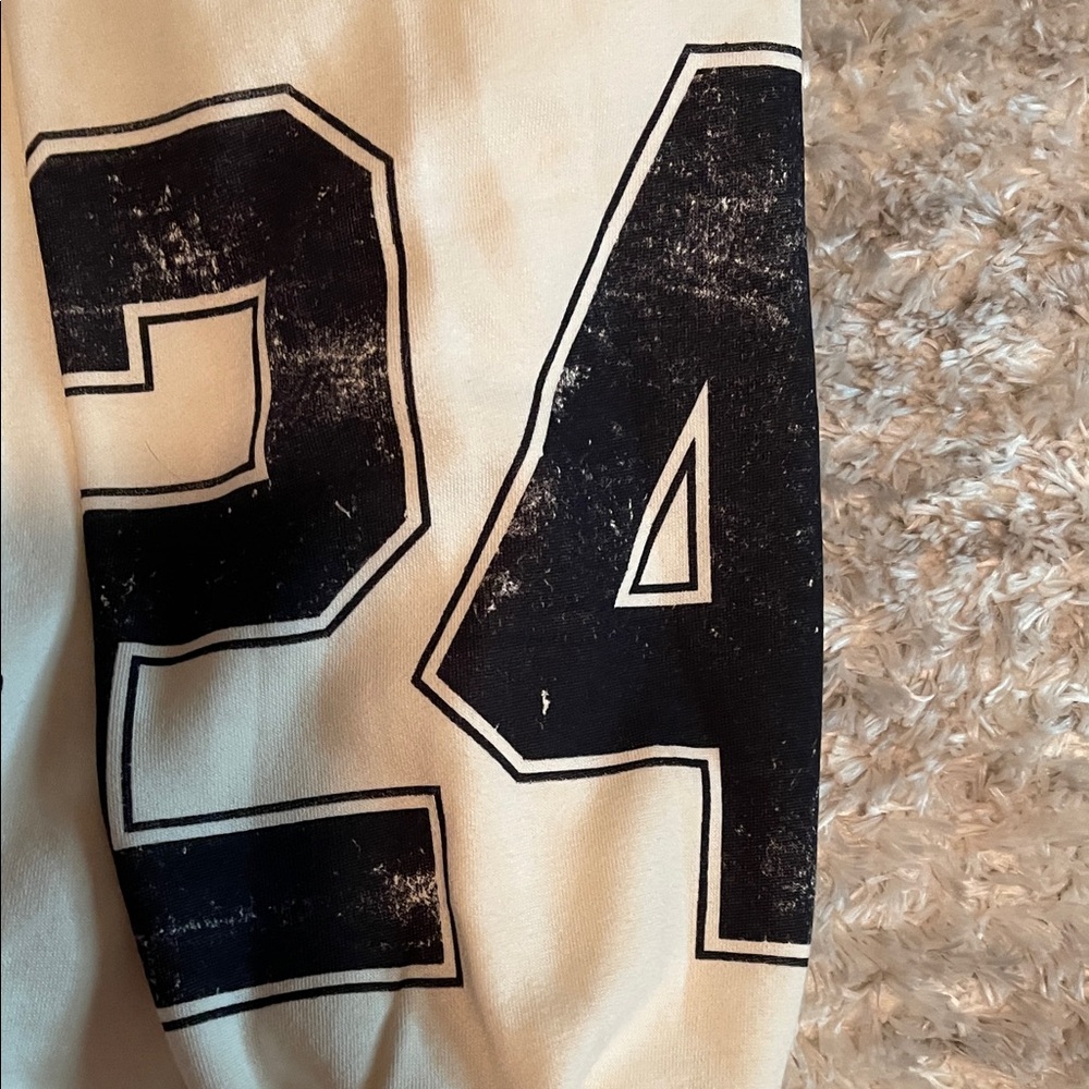 Cream New York Graphic Crewneck Sweatshirt with Black Sleeve Number - Picture 3 of 6